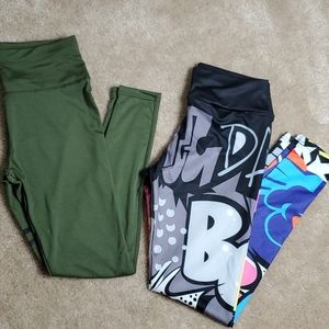 BUNDLE - 2 Leggings Size M/L